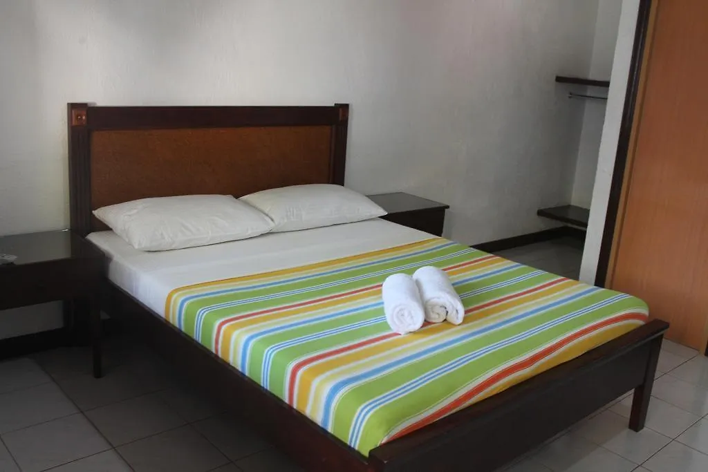 Paragayo Resort Tawala  2*, Tawala (Panglao)